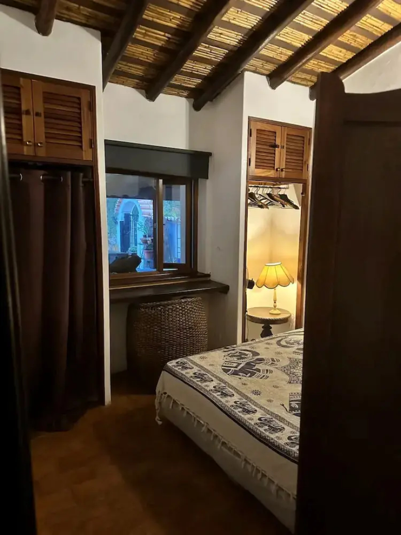 Porches Private Pool Villa 17 Guests