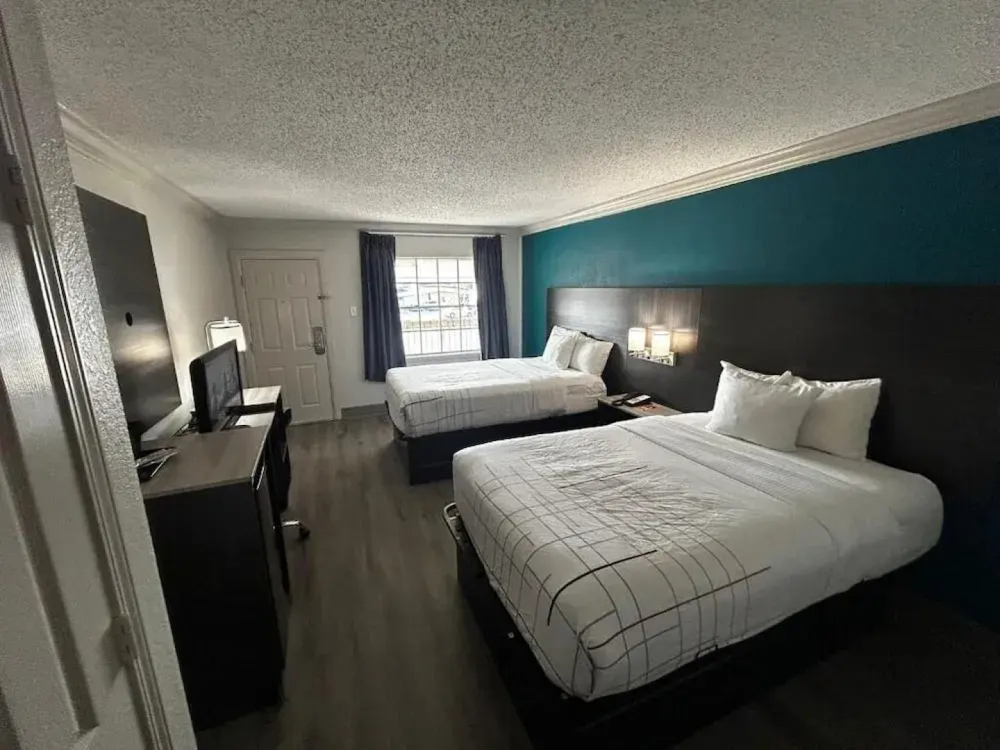 Causeway Inn - Metairie