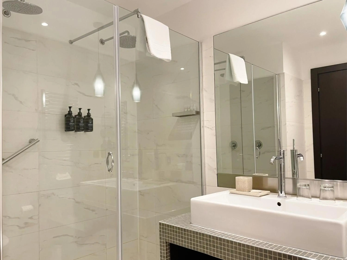 Siam Elegance Hotels & Spa