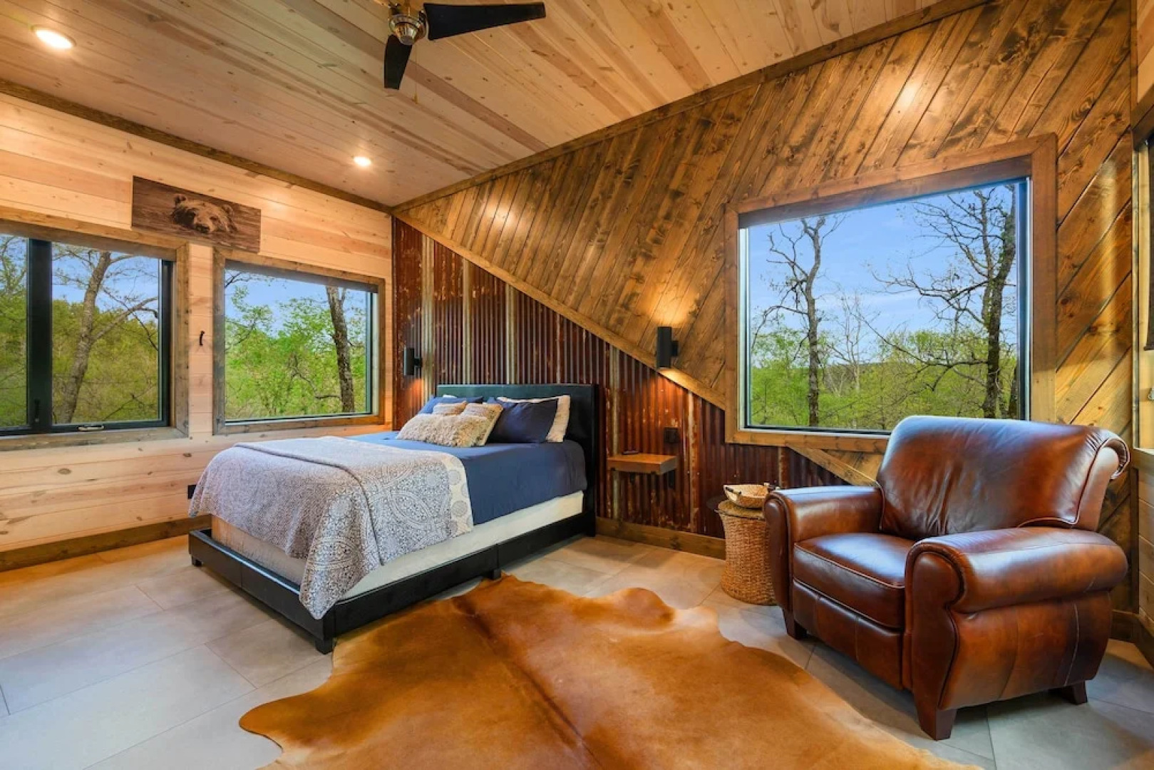 Secluded Creekside Cabin w/ Hot Tub & Fire Pit!