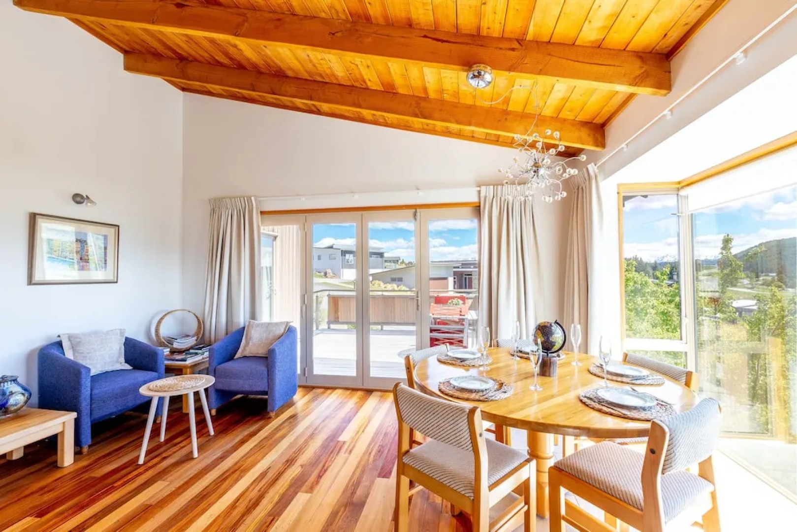 Glacier Rock Gallery Lake View