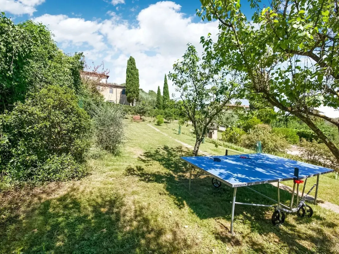 Countryside Cottage With Garden