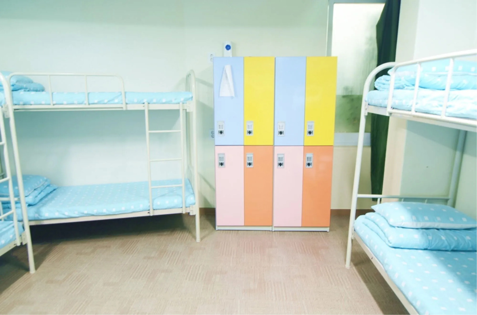 Kimchee Downtown Guesthouse - Hostel