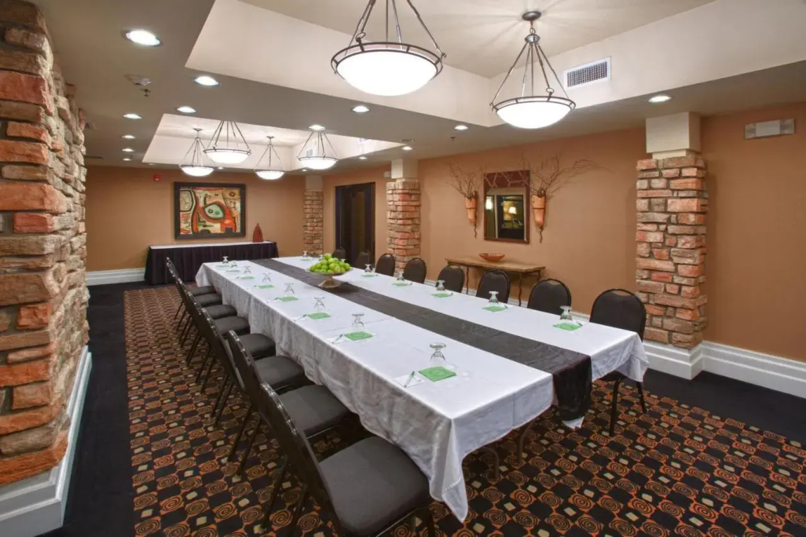 Holiday Inn Hotel & Suites St. Paul NE - Lake Elmo