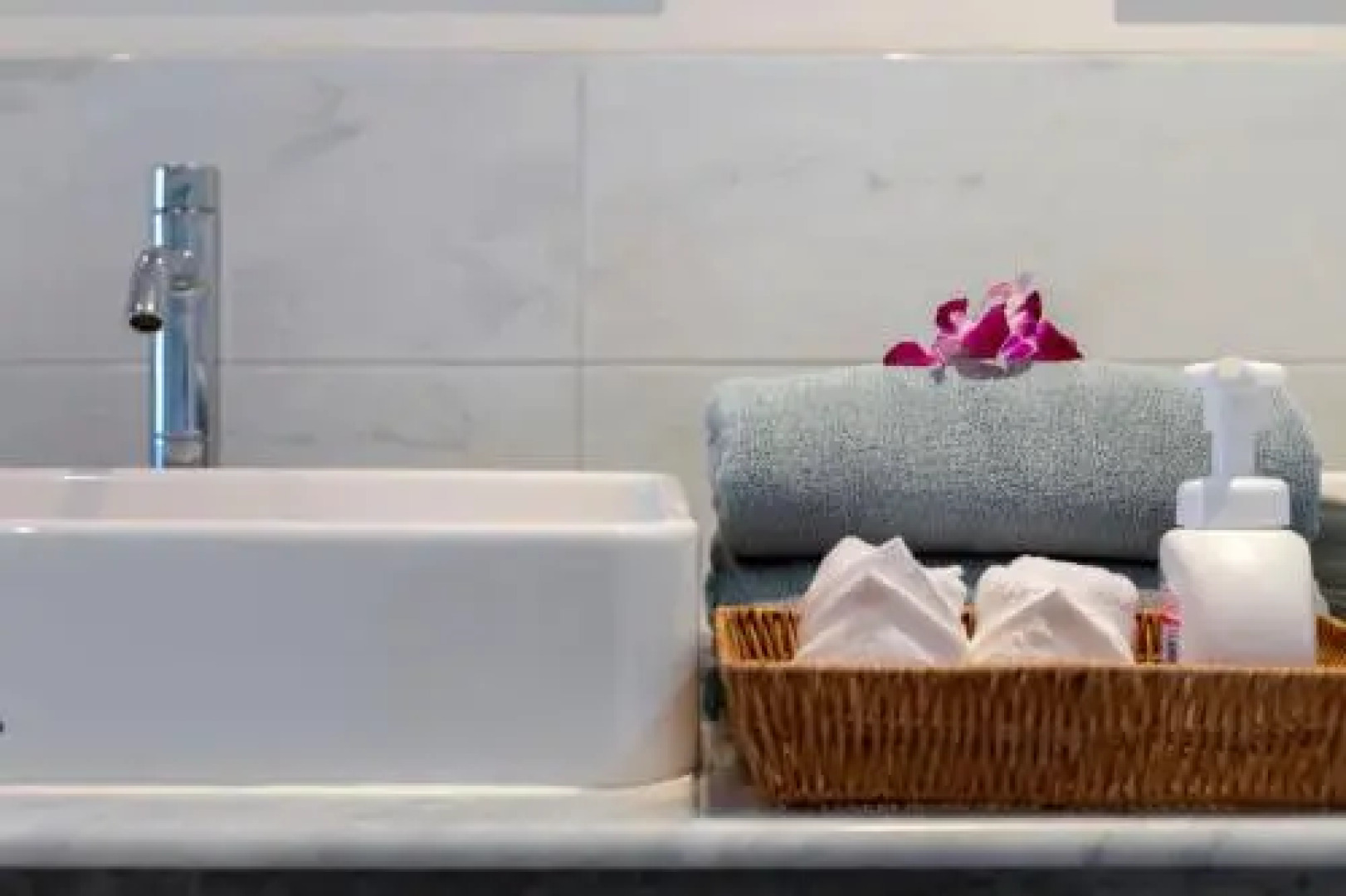 Kamala Beach House - 1 min walk to beach