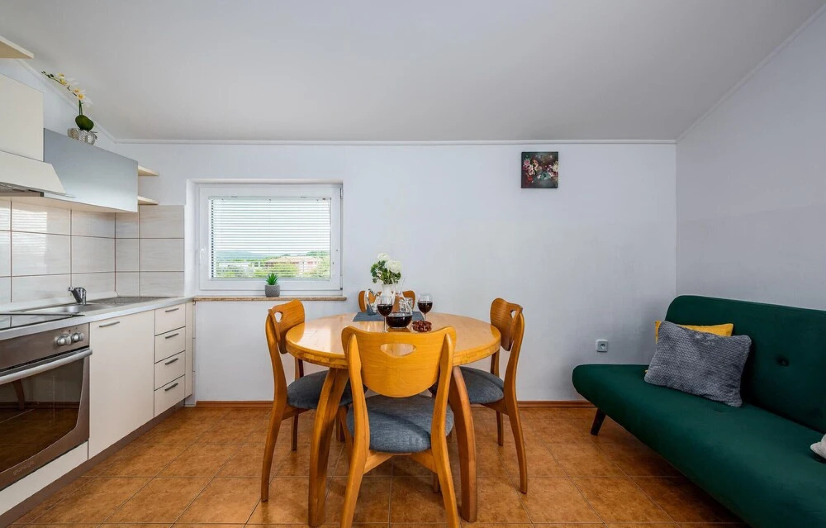 Stunning Home in Buje With Wifi and 2 Bedrooms