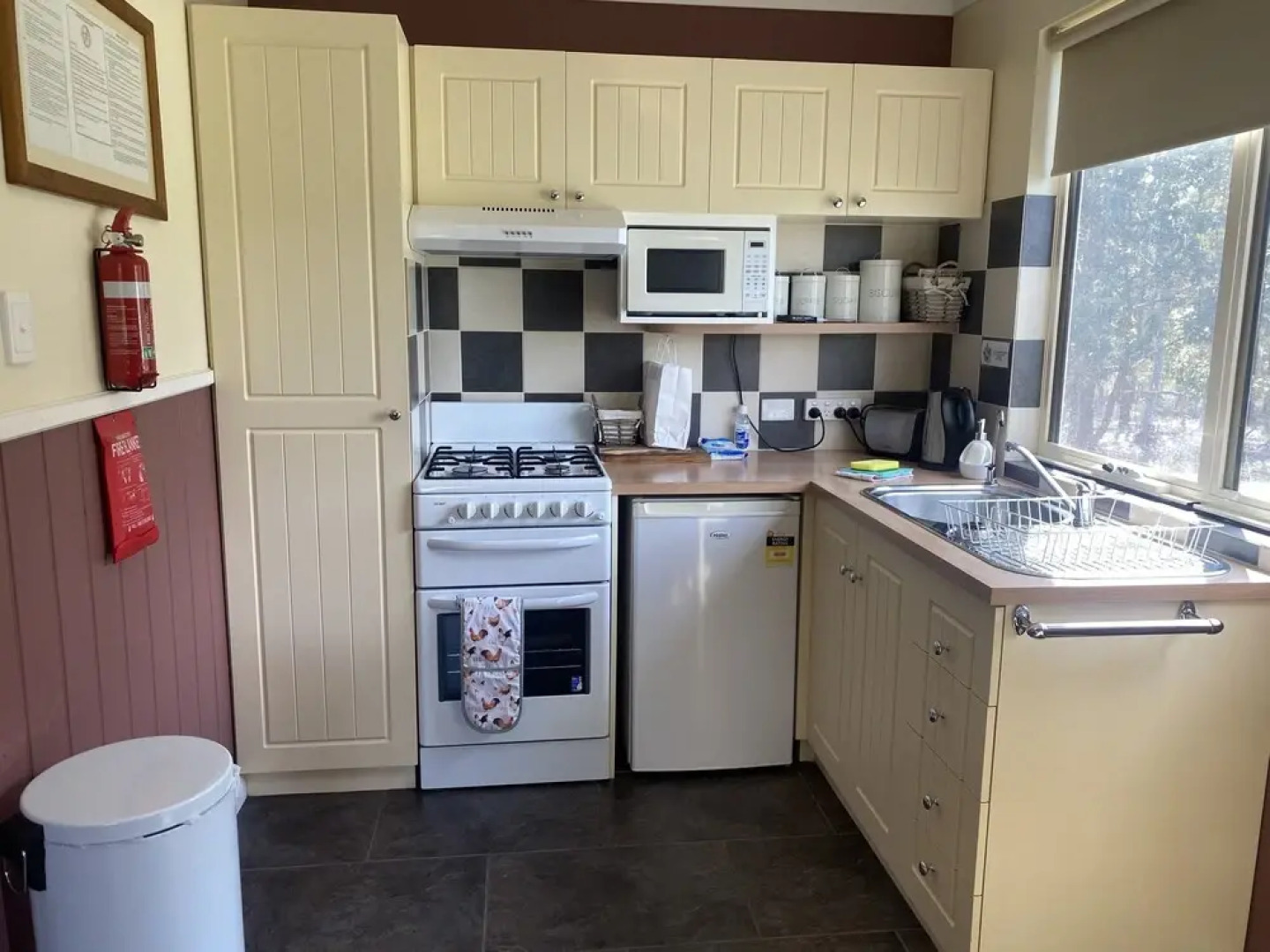 Manyat Peak Cottages