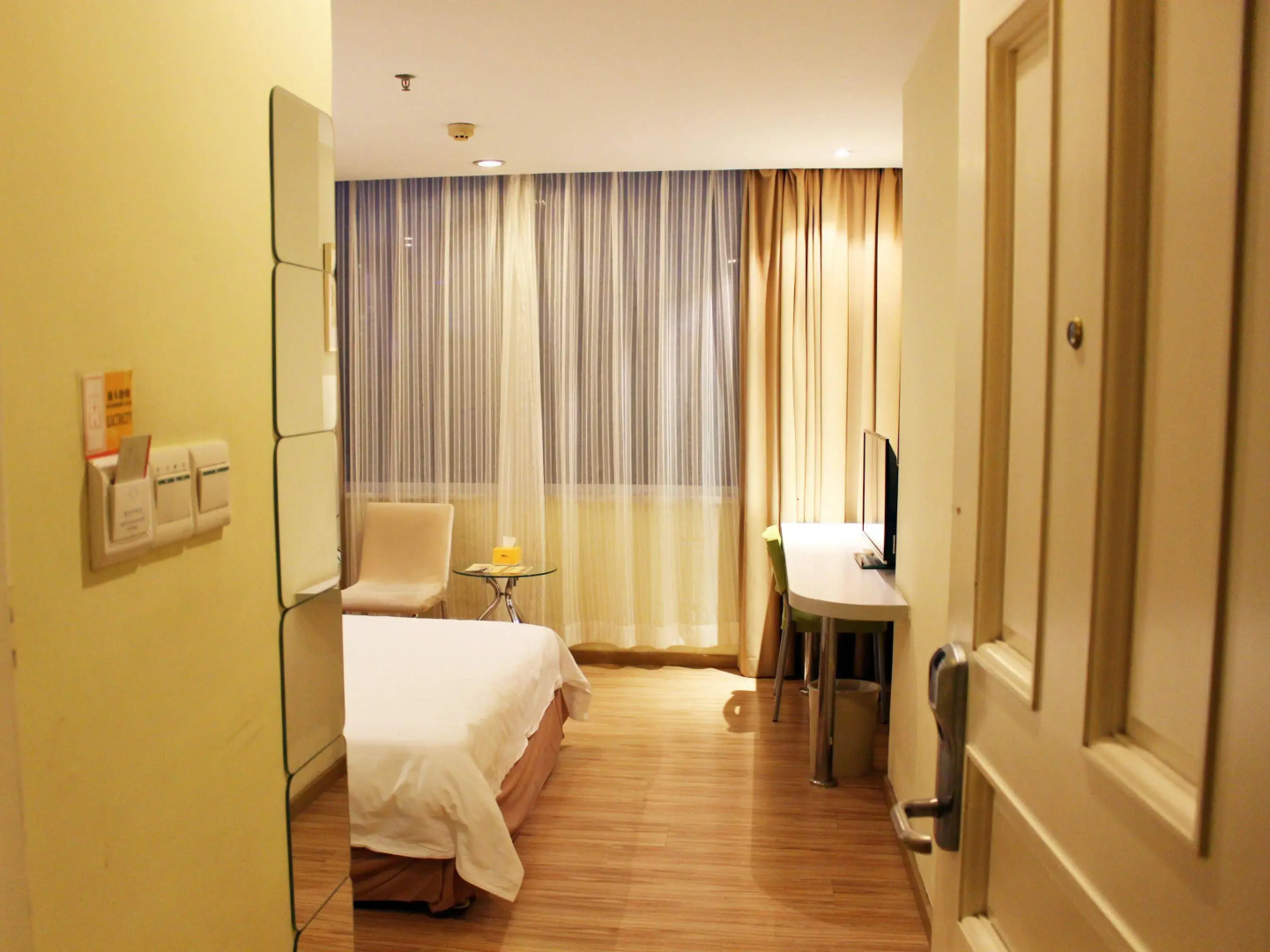 Green Oasis Hotel