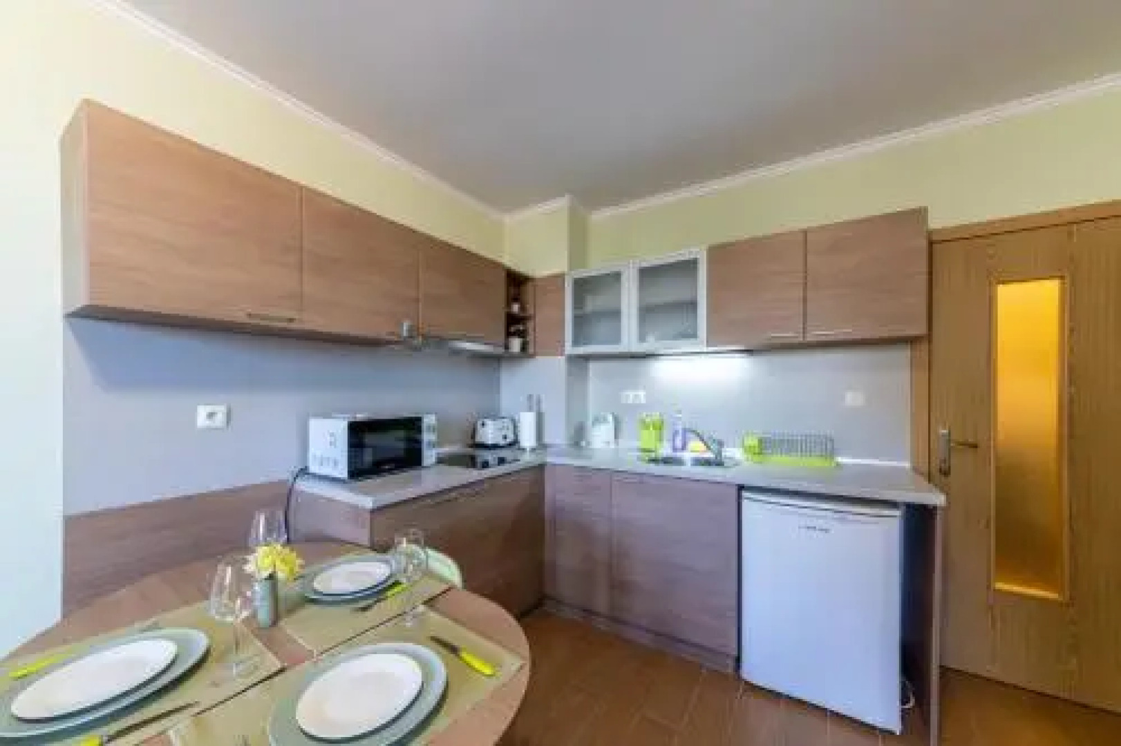 Supreme Beach Apartments