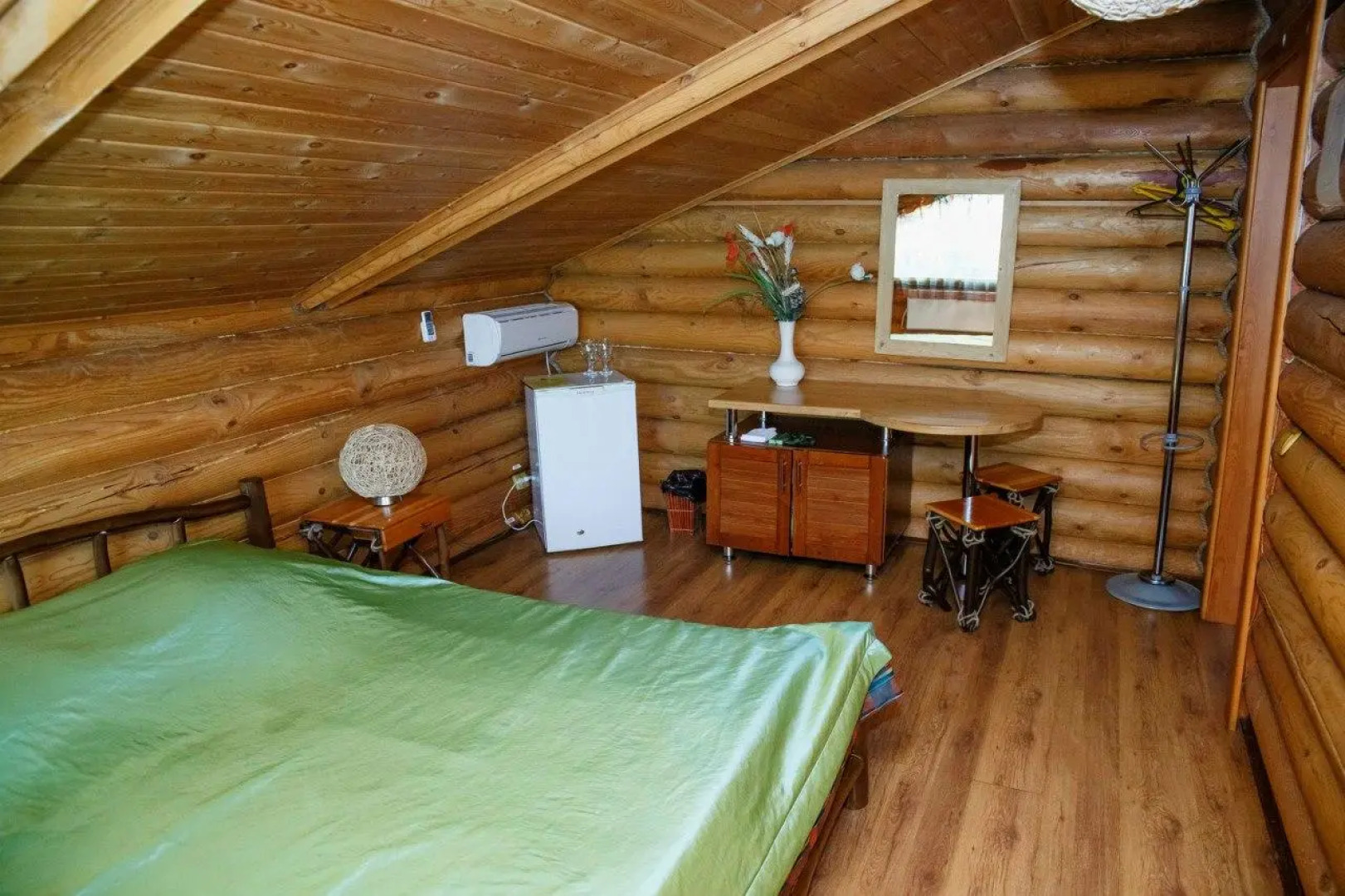 Княжий двор