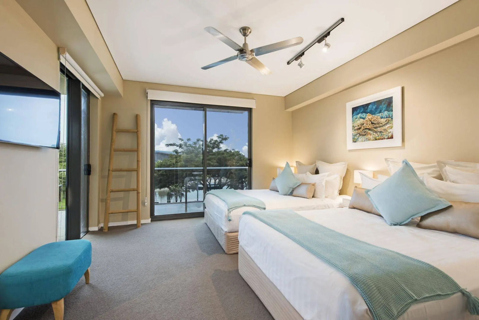 Darwin Waterfront Luxury Suites