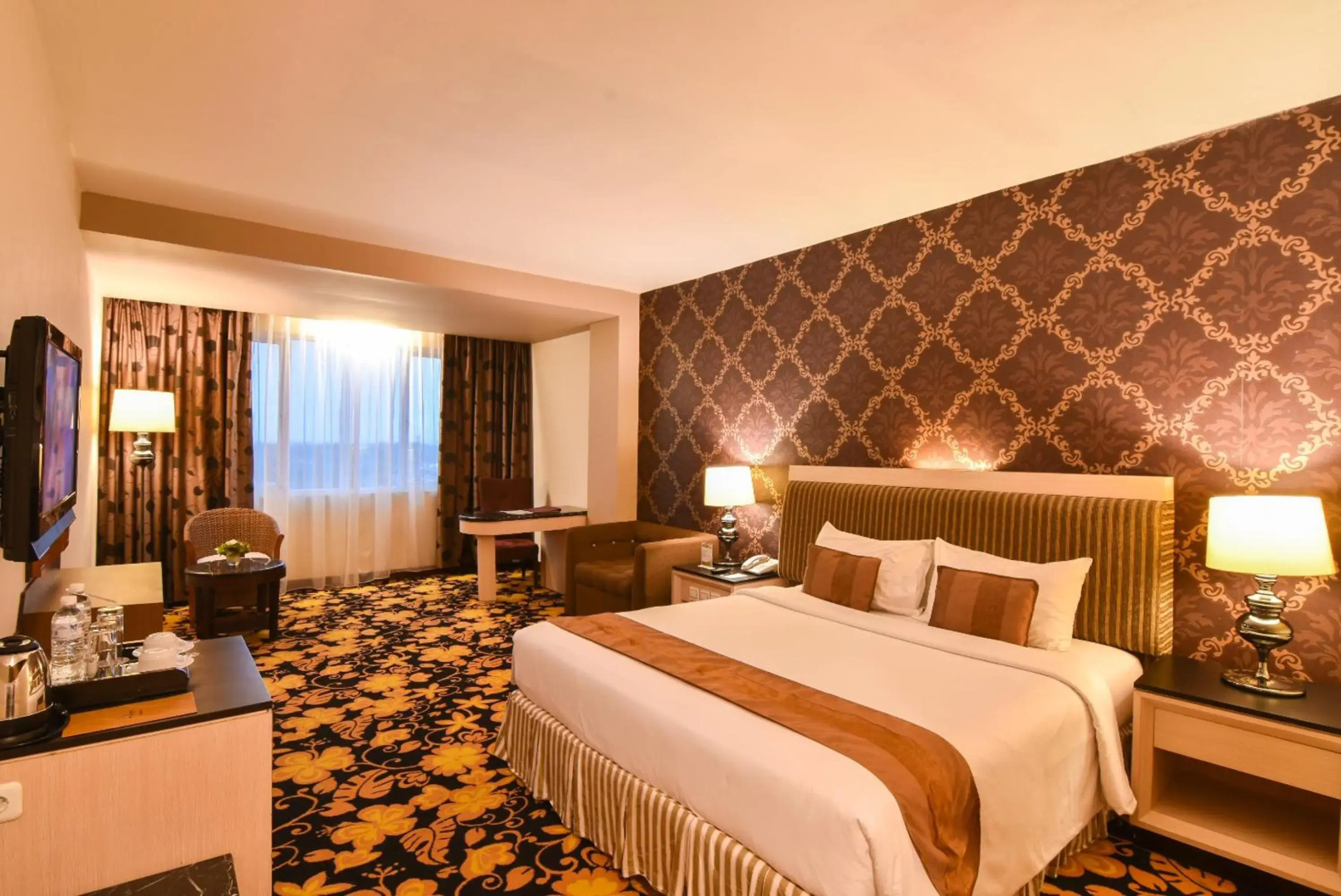 Grand Rocky Hotel