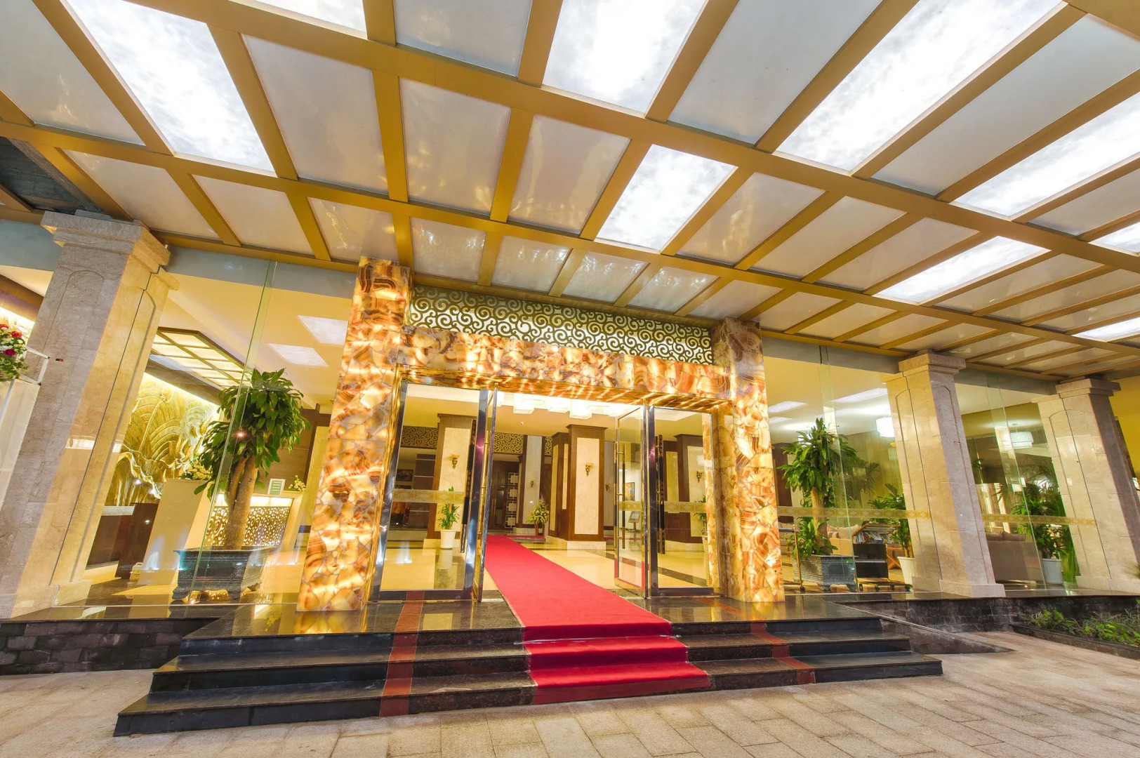 Muong Thanh Holiday Quang Binh Hotel