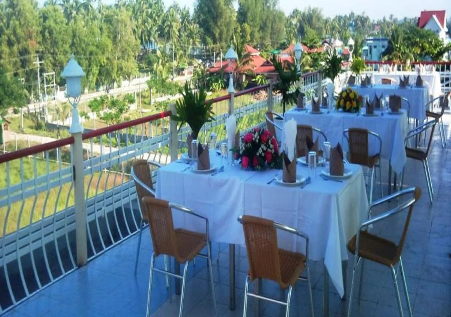 Alliance Resort Hotel