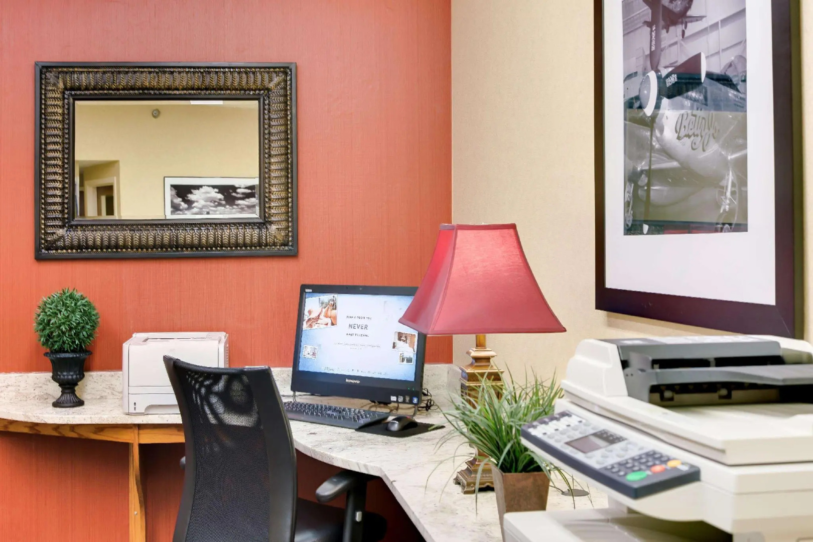 Pittsburgh Airport Inn and Suites