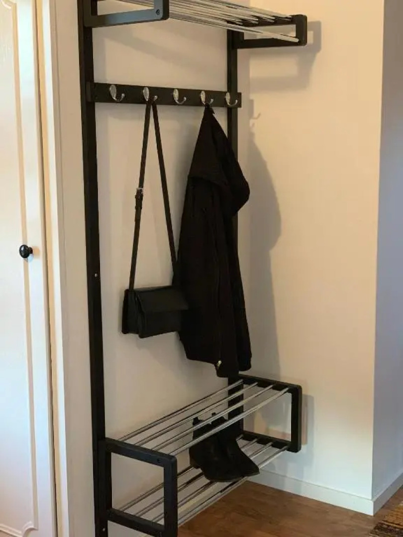 Cozy house in Kosta center surrounding with Swedish nature