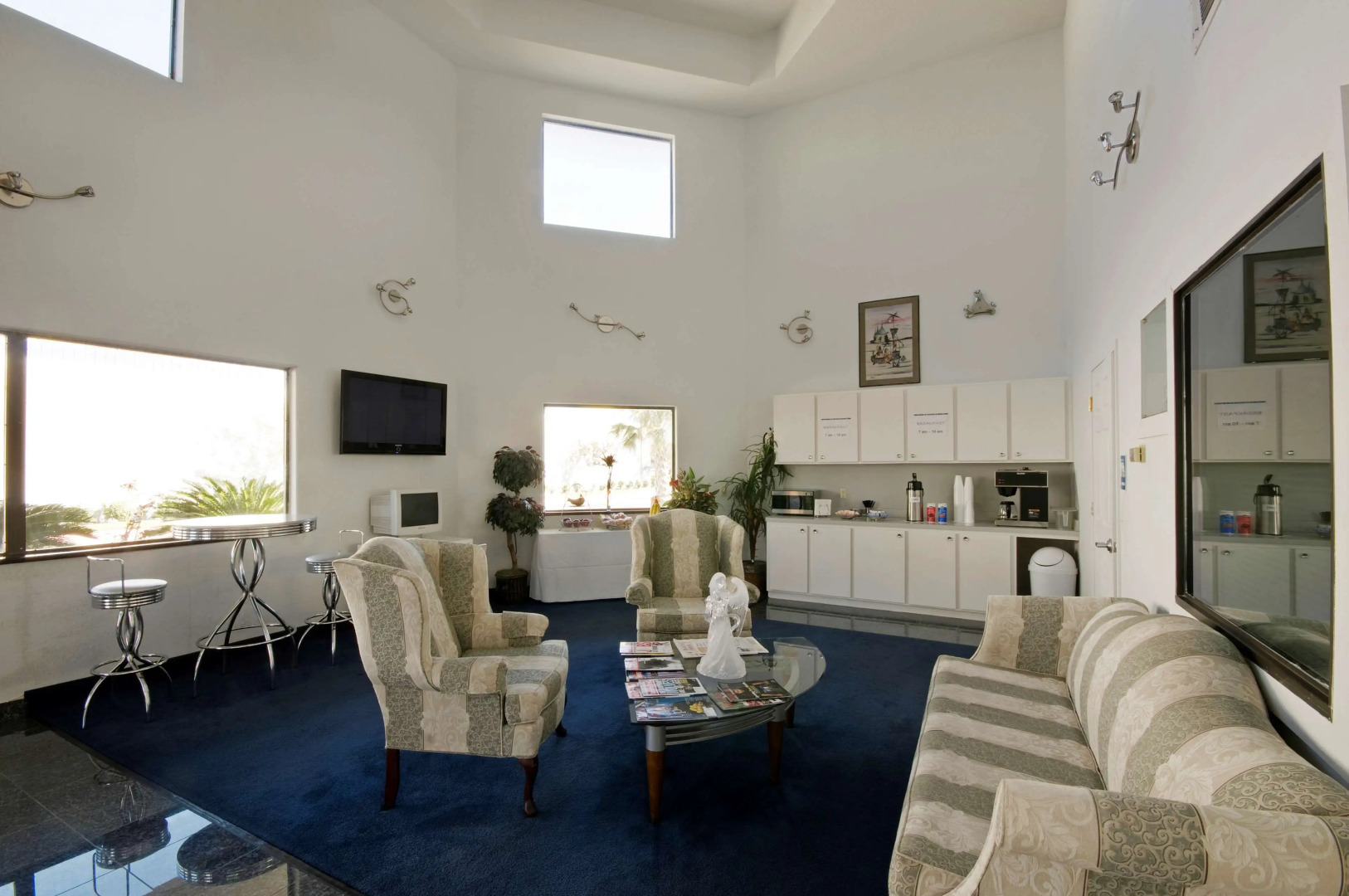 Americas Best Value Platinum Inn & Suites