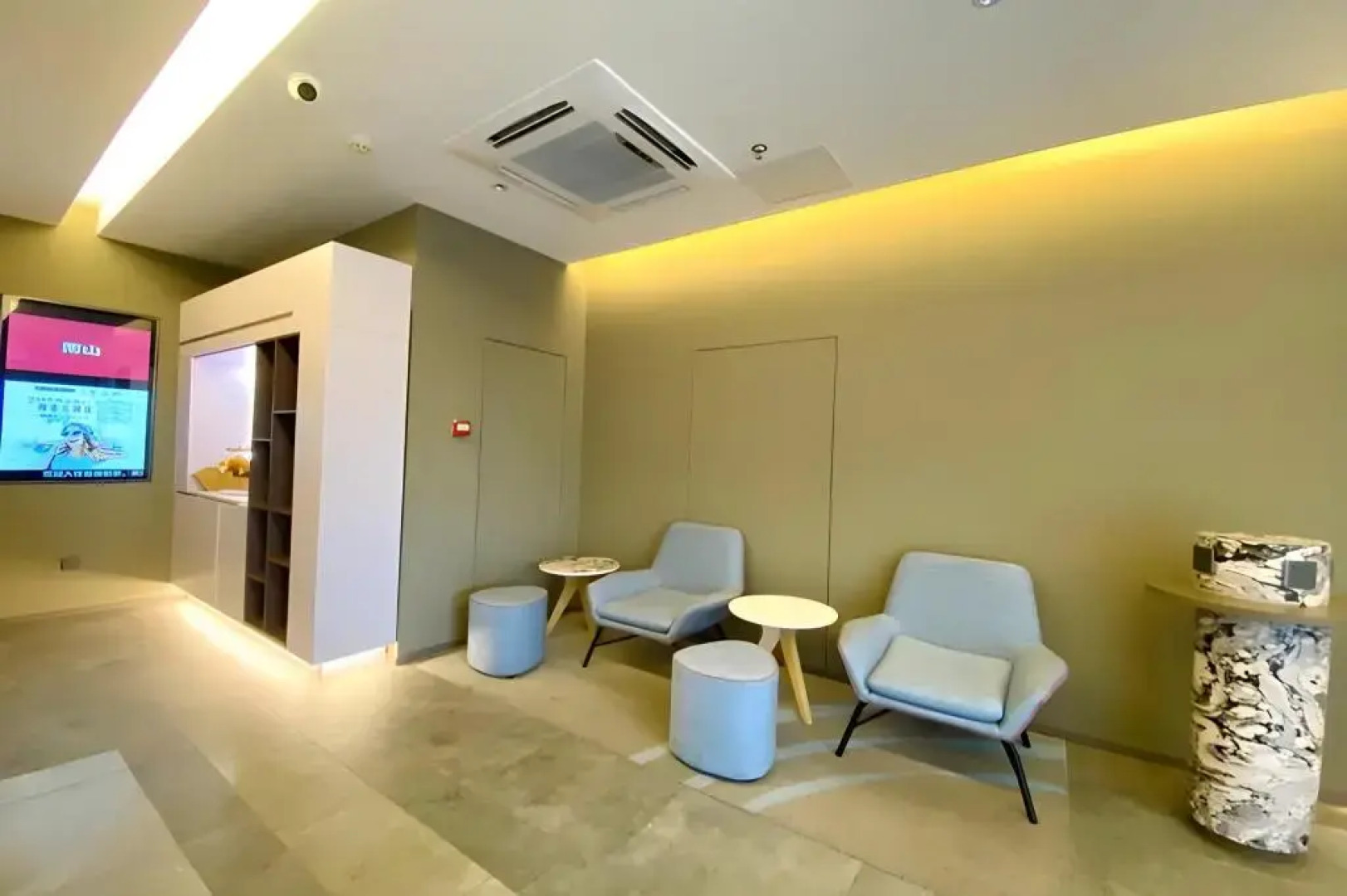 Home Inn Neo (Fuzhou Wuyi Square, Nanmendou Metro Station)