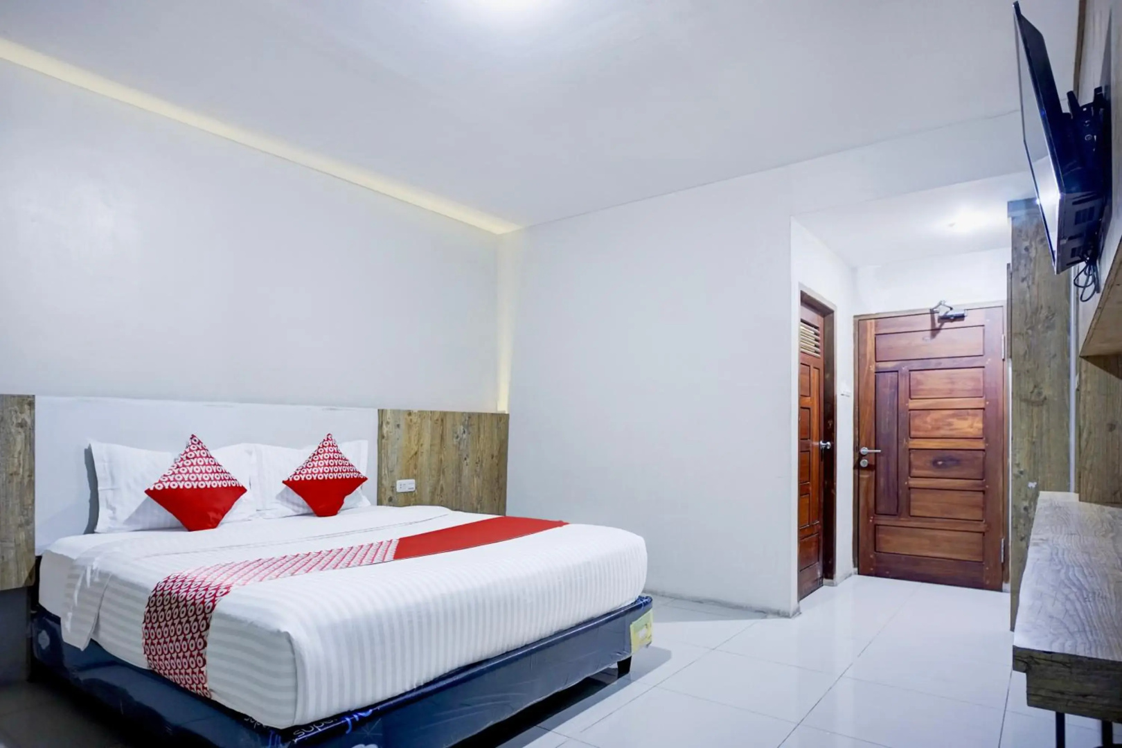 Collection O Gapura Hotel Near Parapat Penatapan Danau Toba
