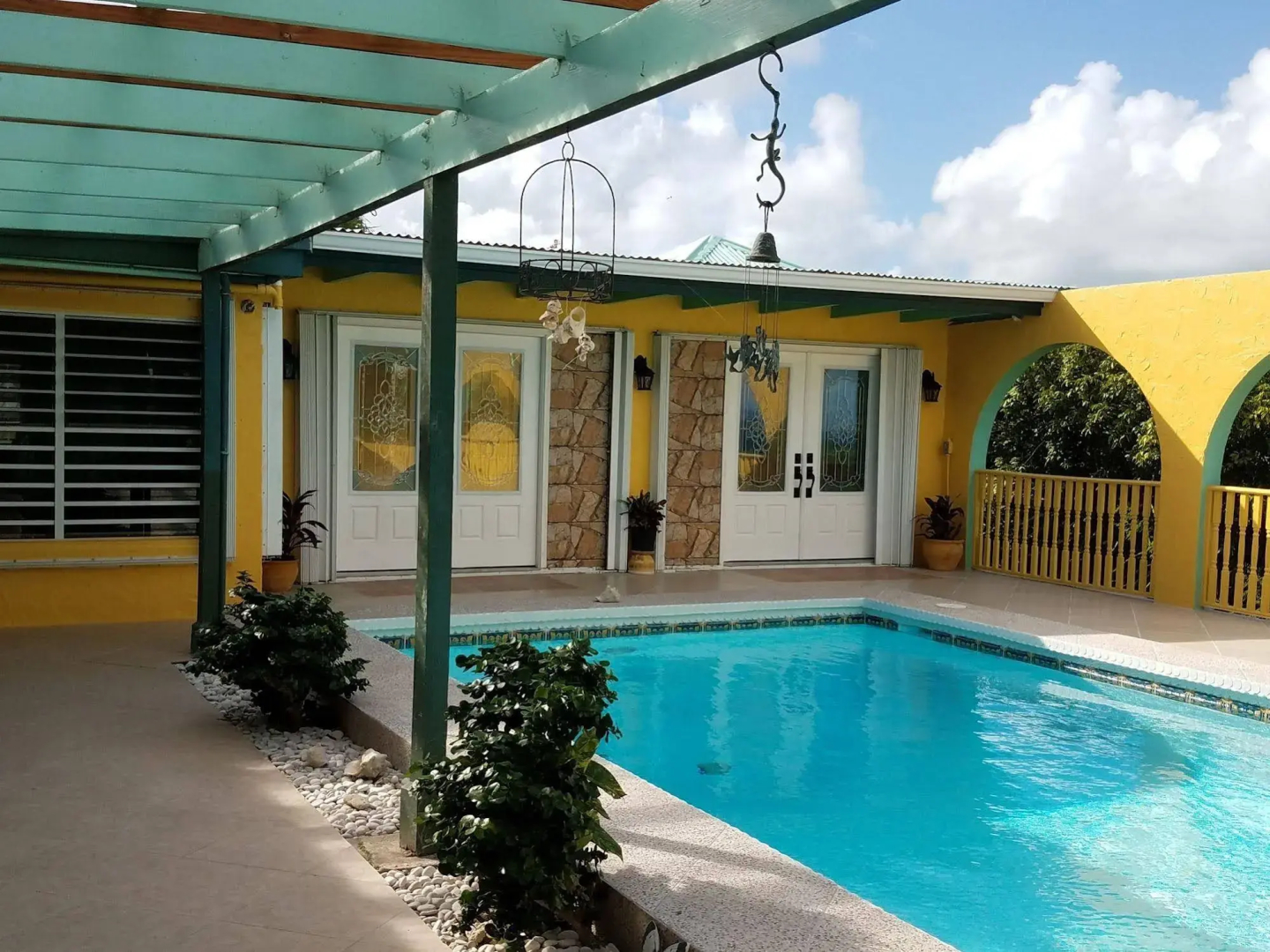 Carringtons Inn