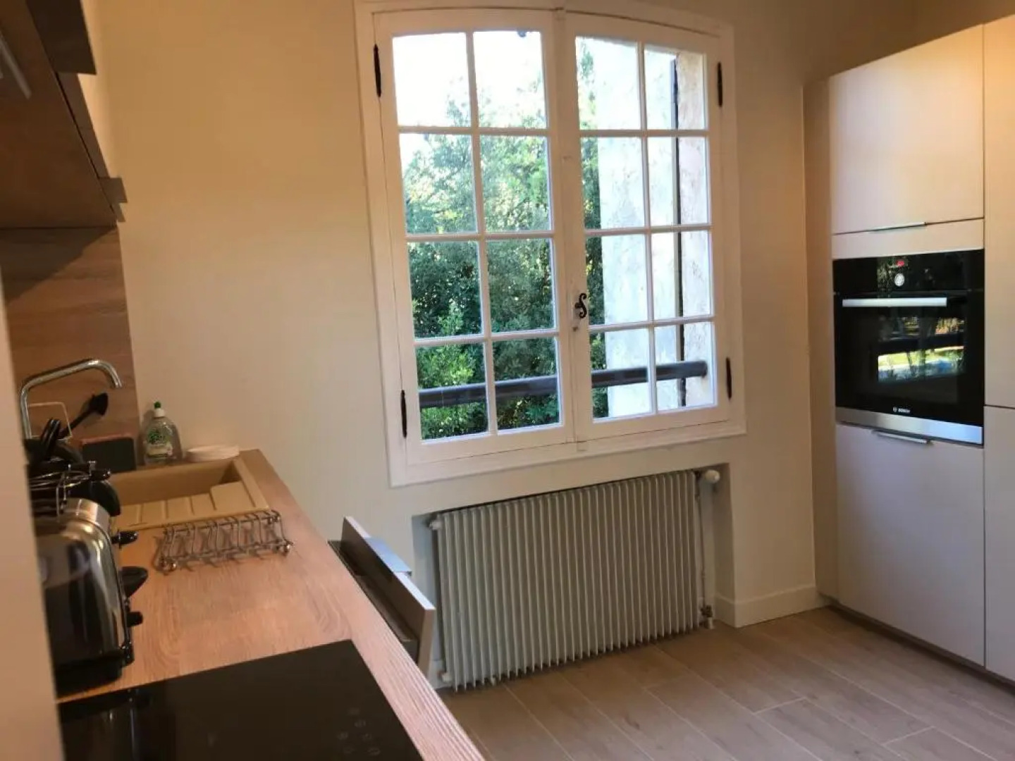 06D - Appartement spacieux avec terrasses, jardin et piscine