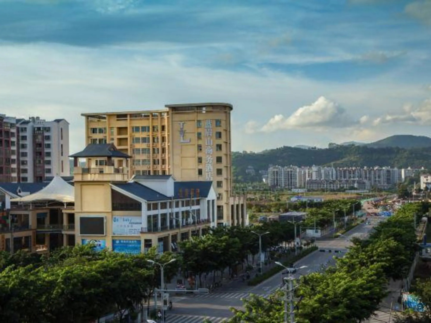 Lanmeishan Business Hotel (Pu'er Simao Airport)