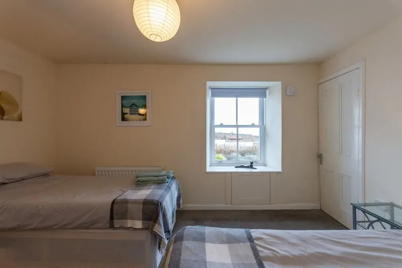 Cellardyke 3-bed Cottage, Sleeps 6 by Seafront