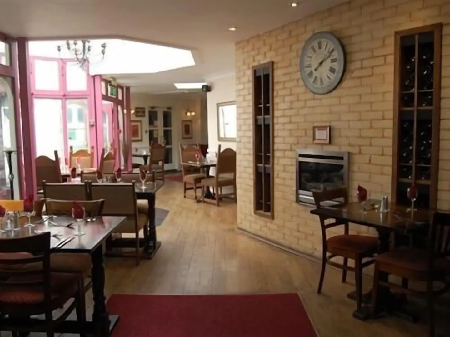 Saffron Suite And Kitchen