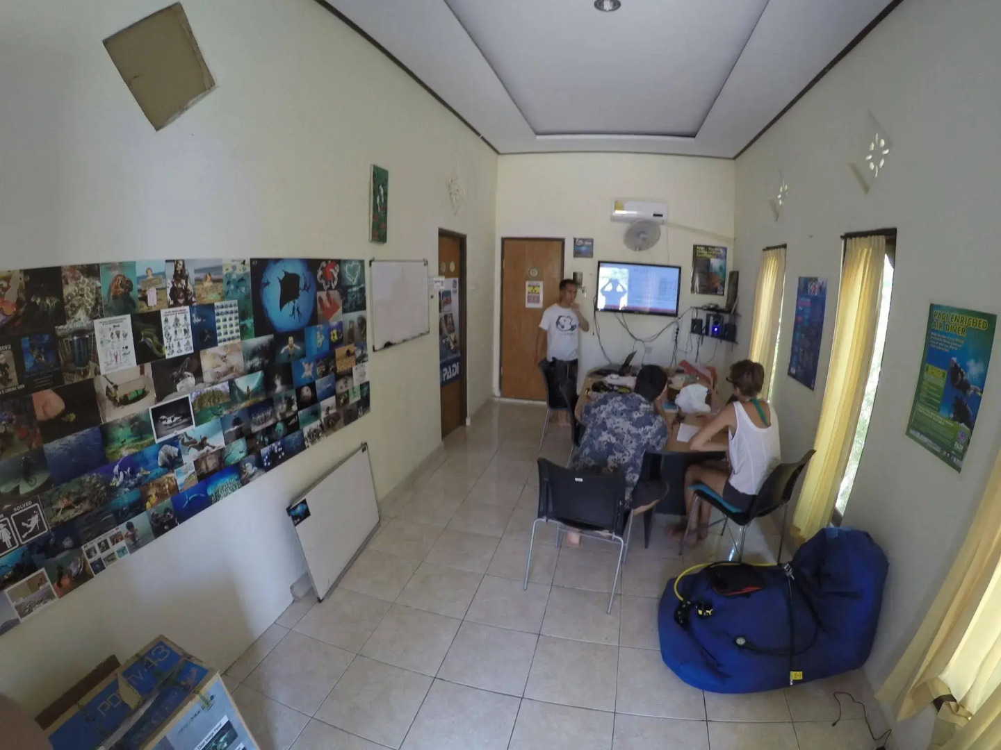 Bali Fab Dive Center - Hostel