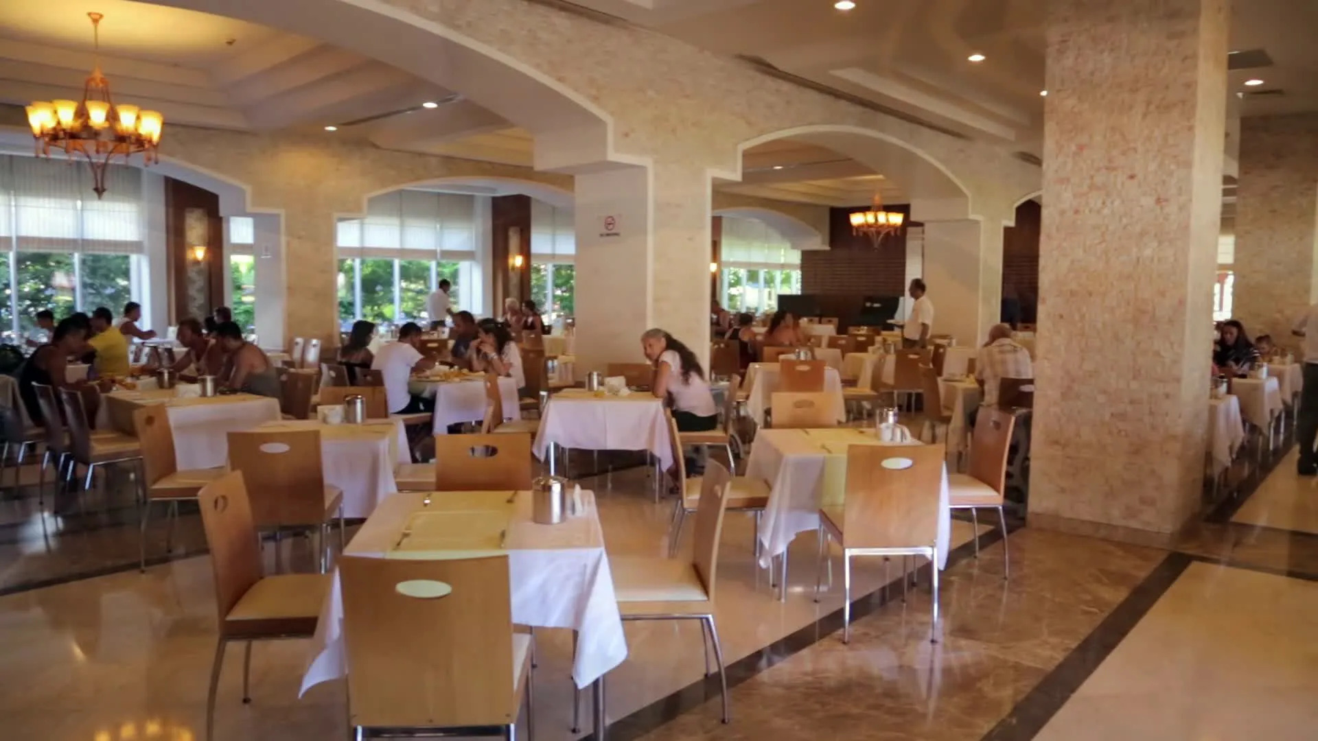 Crystal De Luxe Comfort Collection