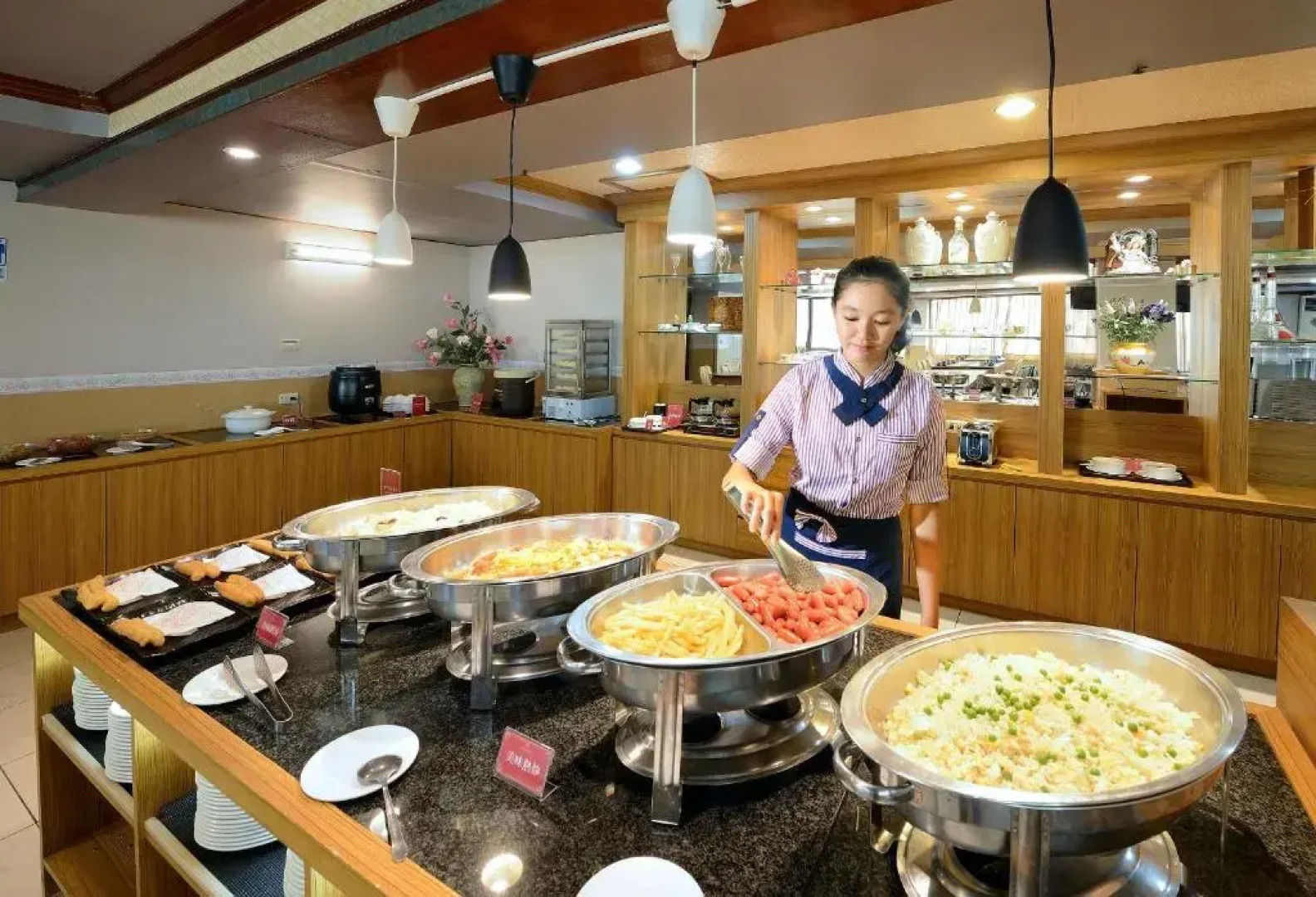 Jinsa Lakeside View Hotel