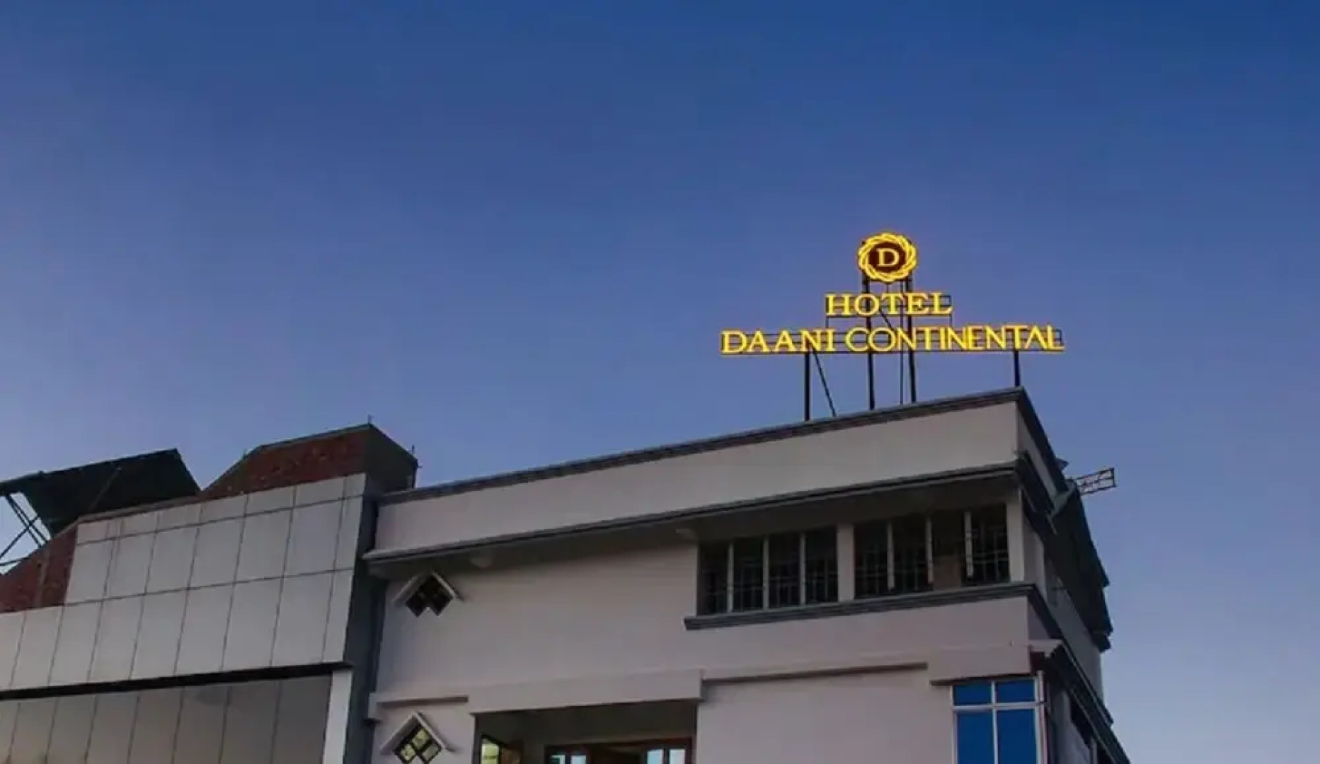 Goroomgo Danni Continental Imphal