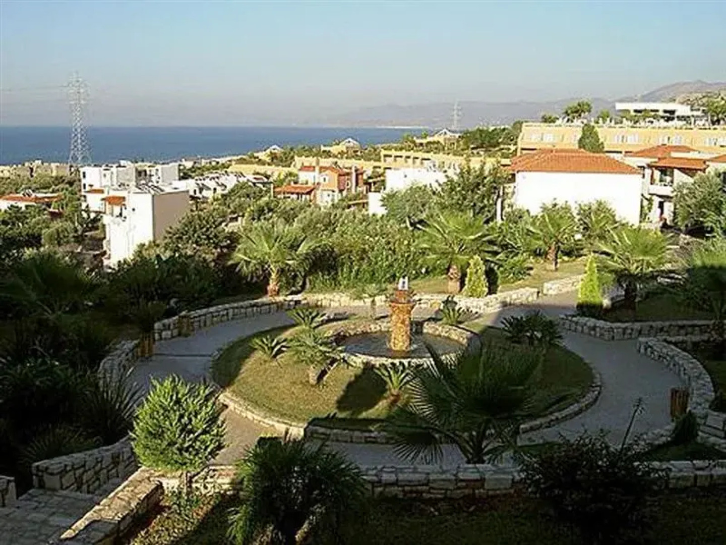 Silvia Apartments Hotel