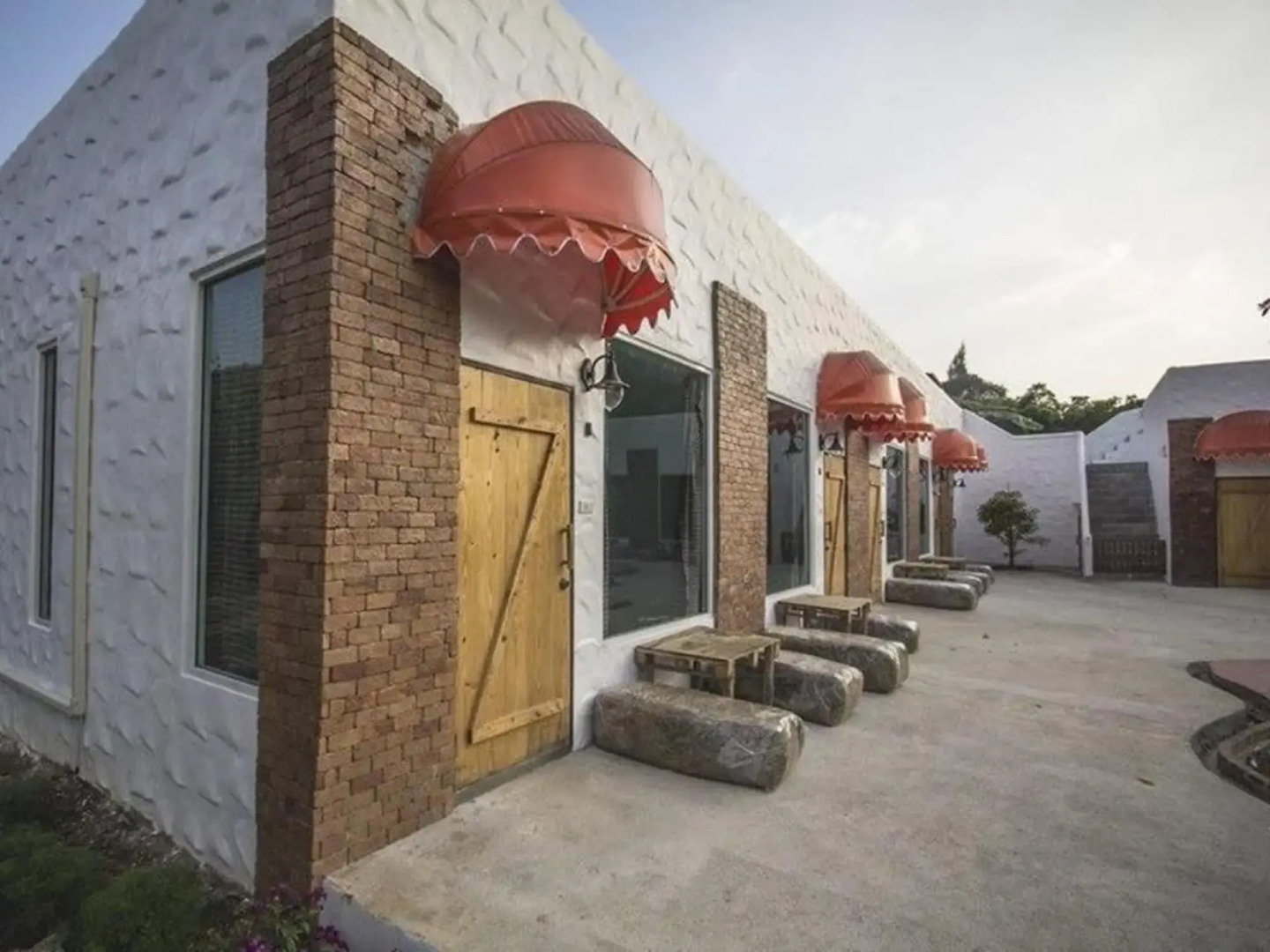 Porploen Hip Resort@Suanphung