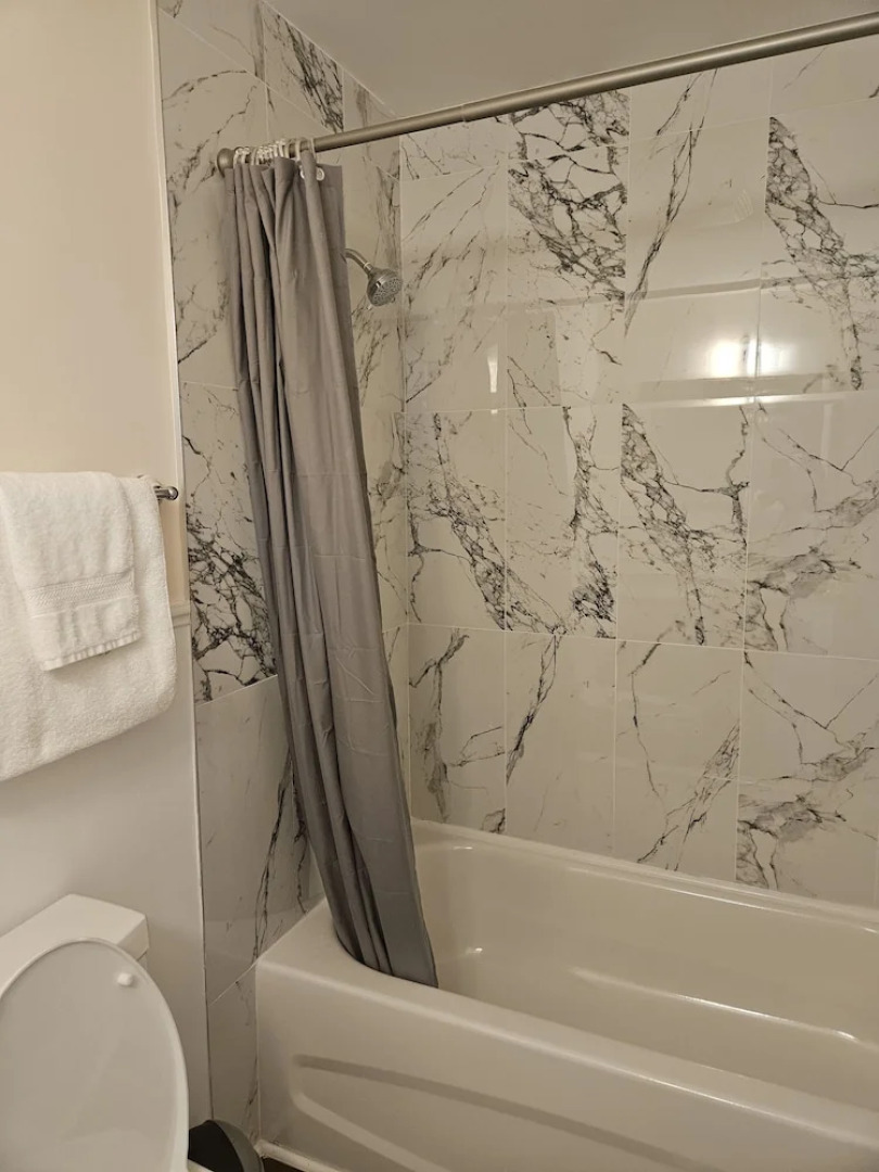 Sunflower Guest Suites