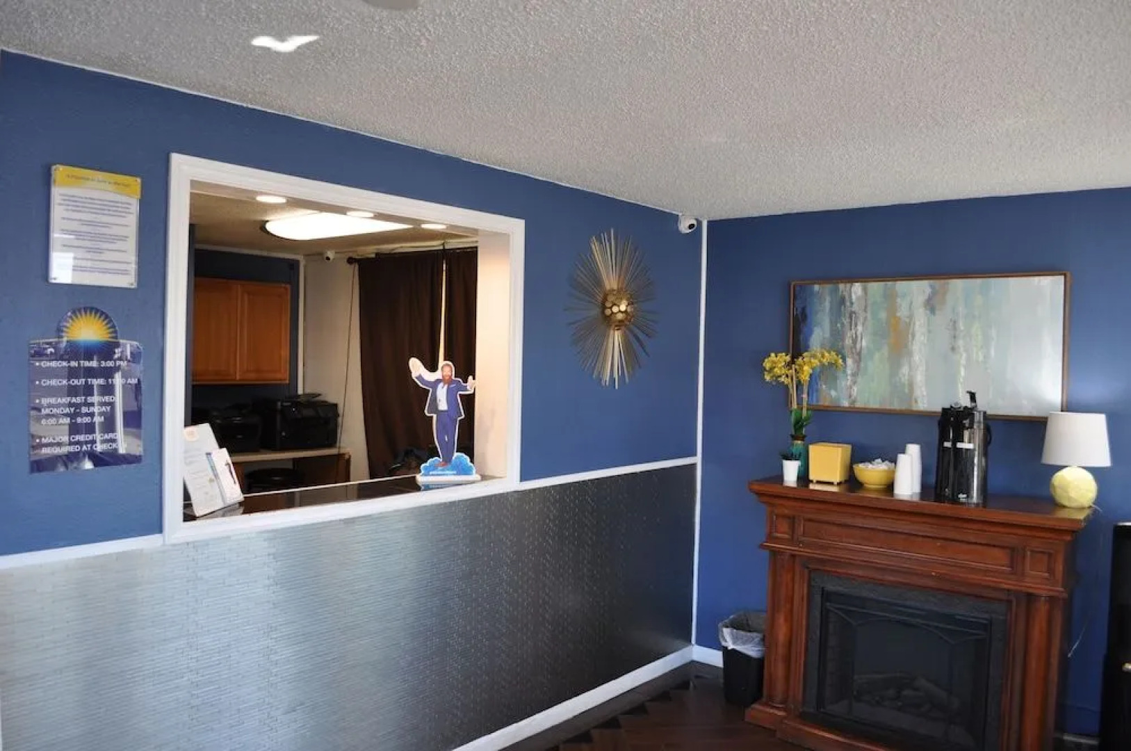 Evergreen Hotel & Suites