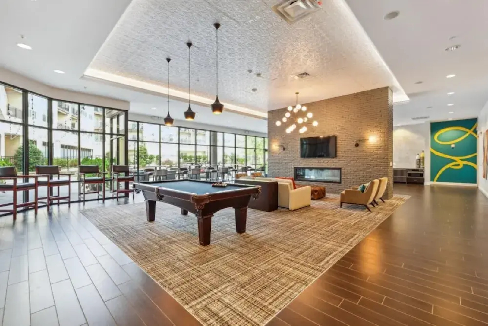 Stylish 1 BR Apartment w Movie Theater