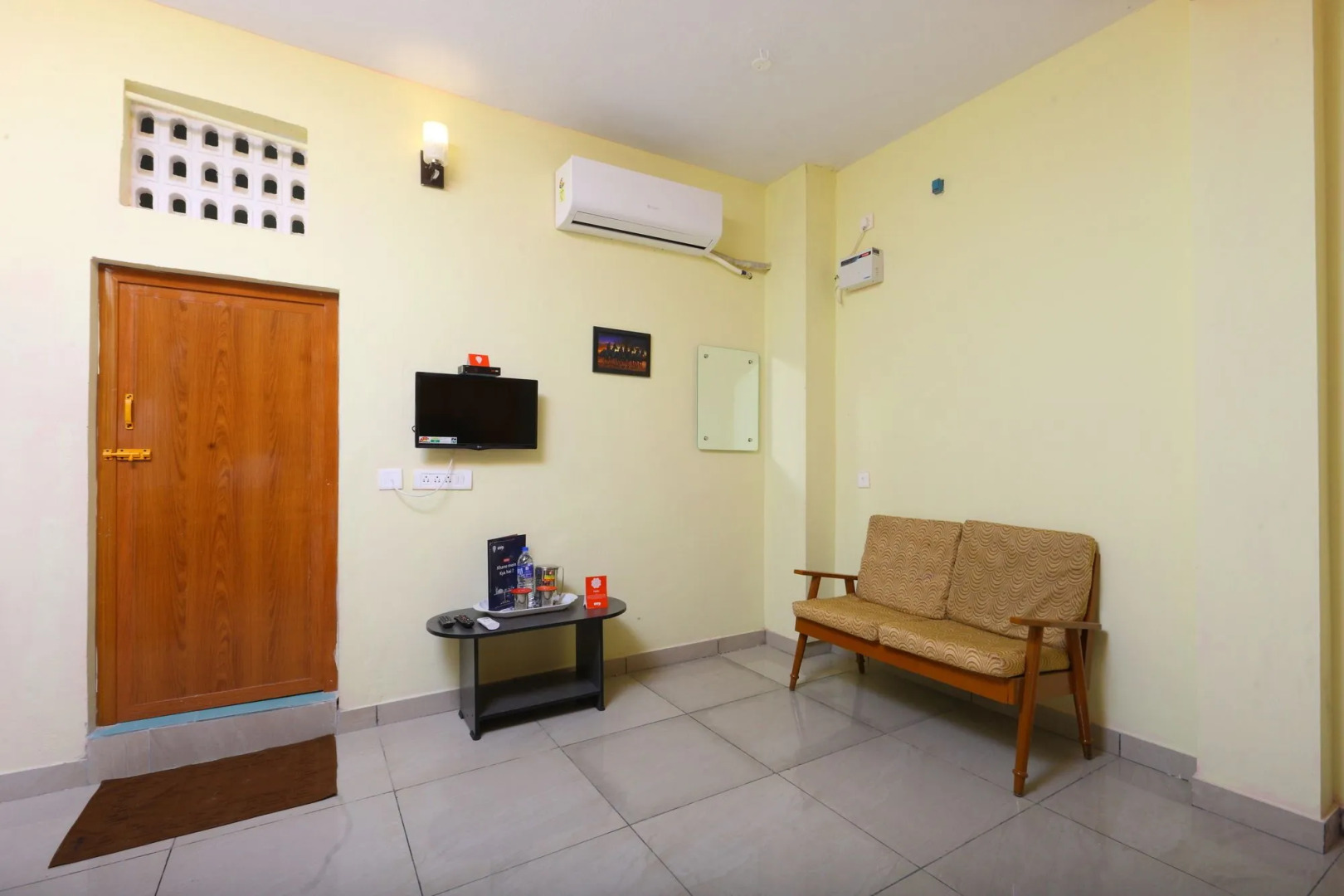 OYO 10449 Hotel Le Sai