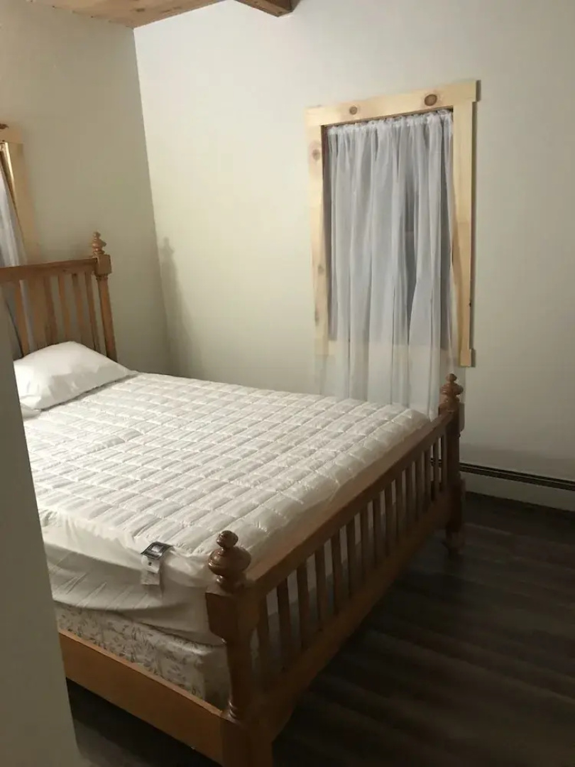 4 Bedroom 1 Bathroom Chocorua Beach
