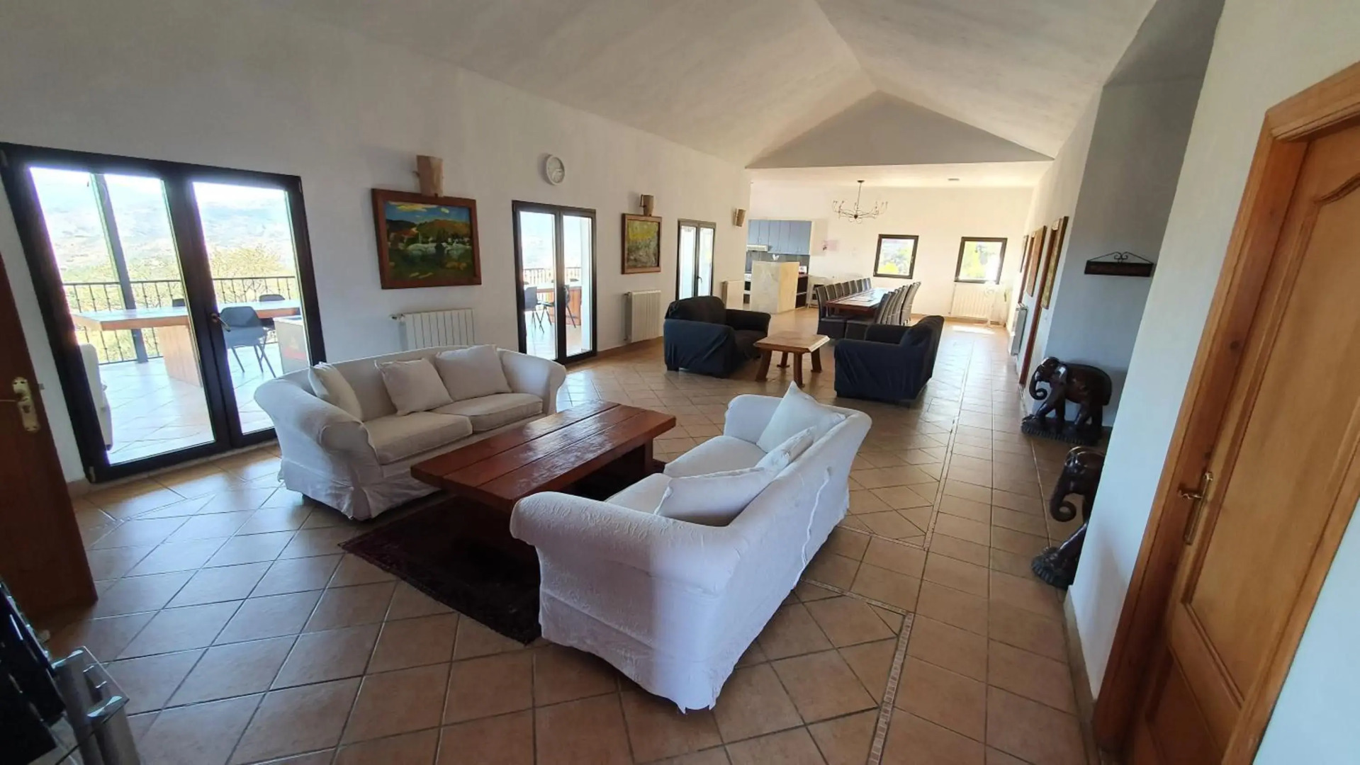 Mansion 7 bedrooms 6 bathrooms with private pool & privacy of 5 ha pure nature