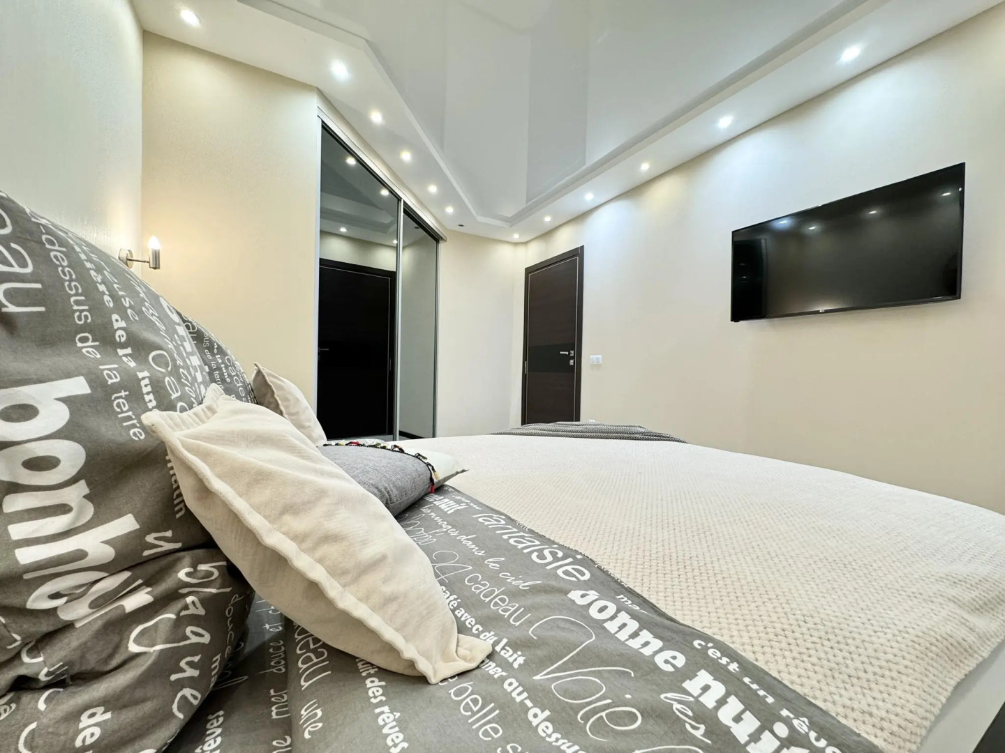 Rental Family Rooms (Рентал Фэмили) на улице Шишкова 72/3