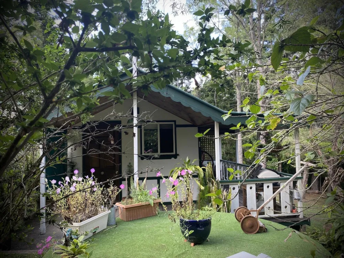 Mt Nebo Railway Carriage And Chalet