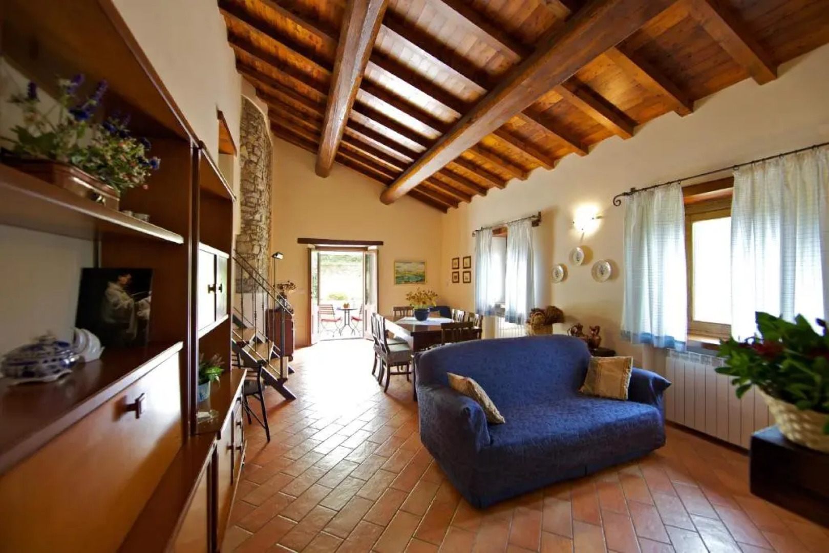Wonderful private villa for 10 people with private pool, WIFI, TV, terrace, pets allowed and par...