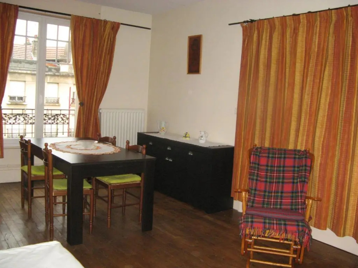 appartement 50 m2 , chambre , cuisine , salle de bains