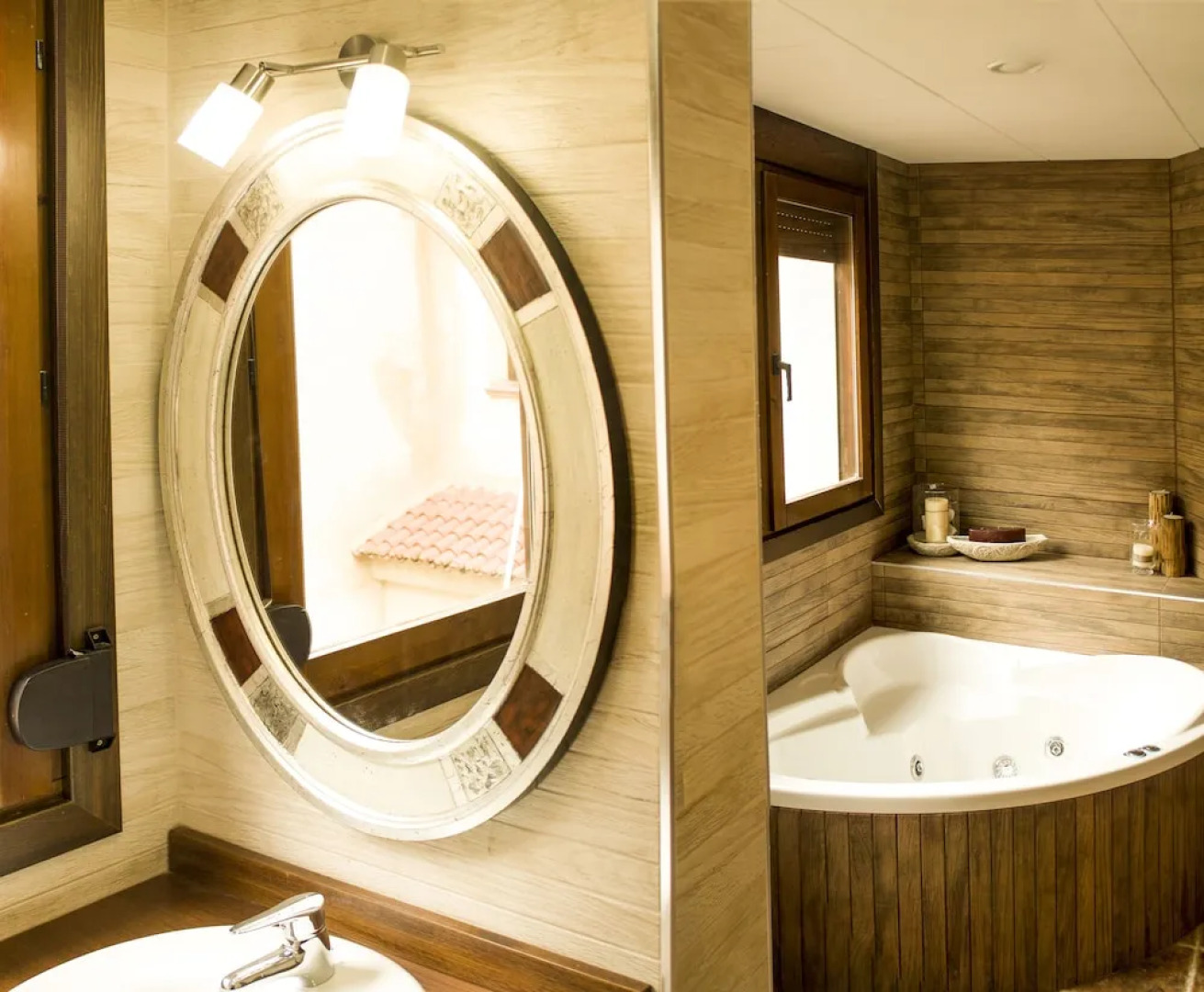 Alojamientos Victoria S.L.