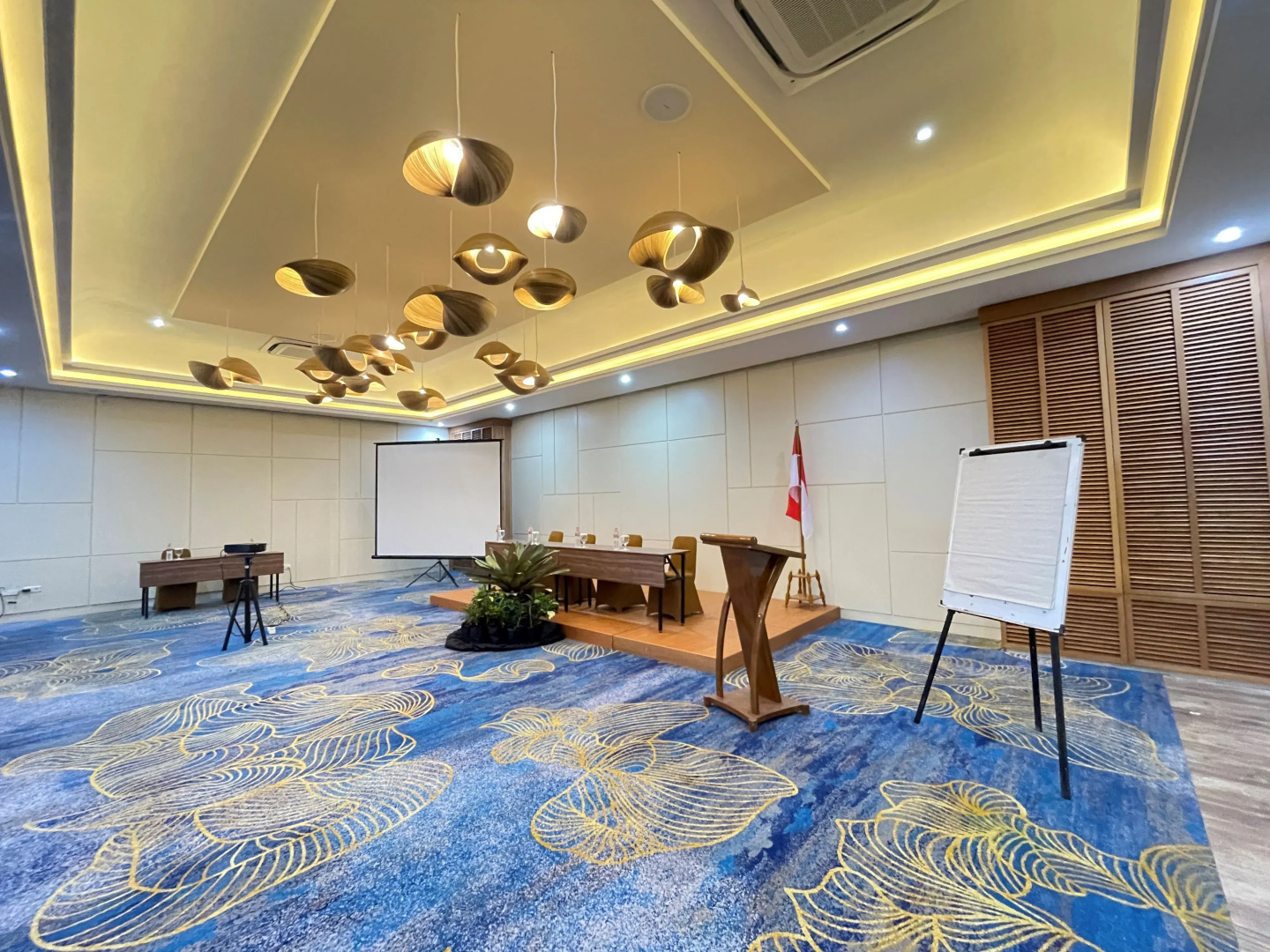 Mutiara Carita Cottages