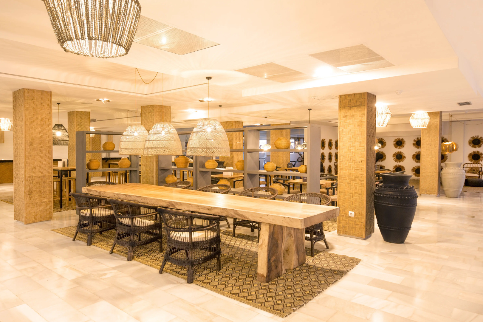 FERGUS Style Bahamas