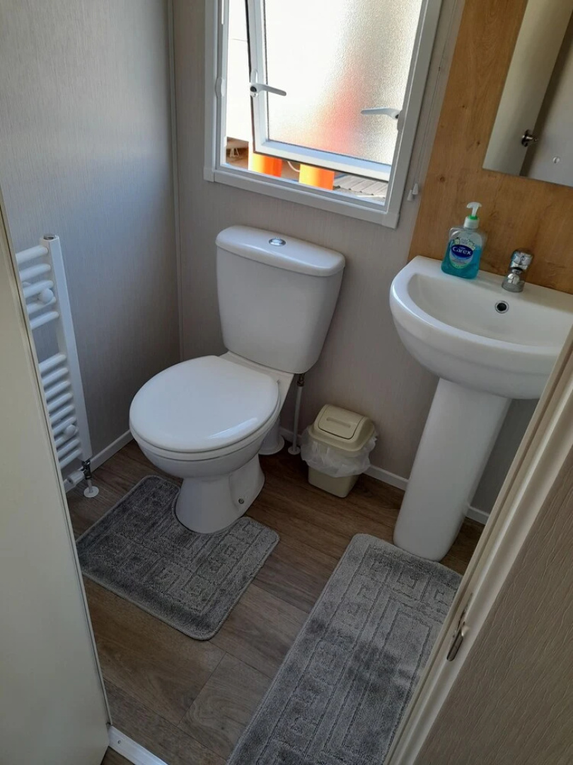 Beautiful 3 Bed Caravan in Walton on the Naze