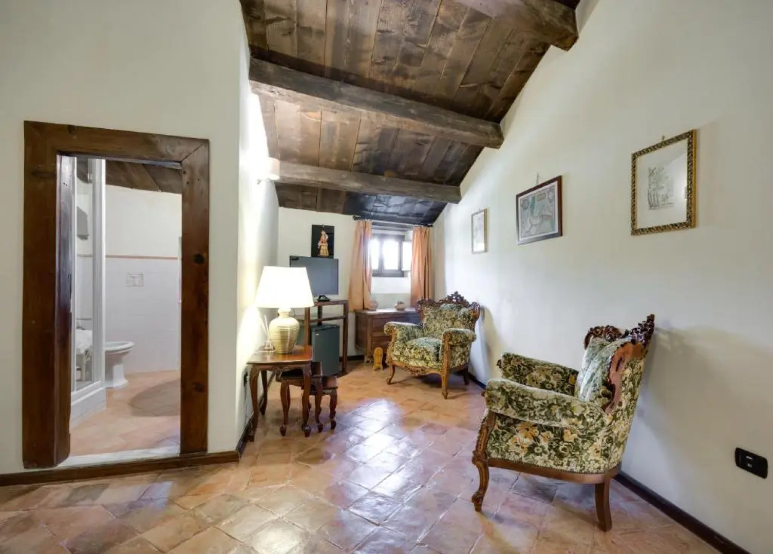 Castello Di Caccuri Suites