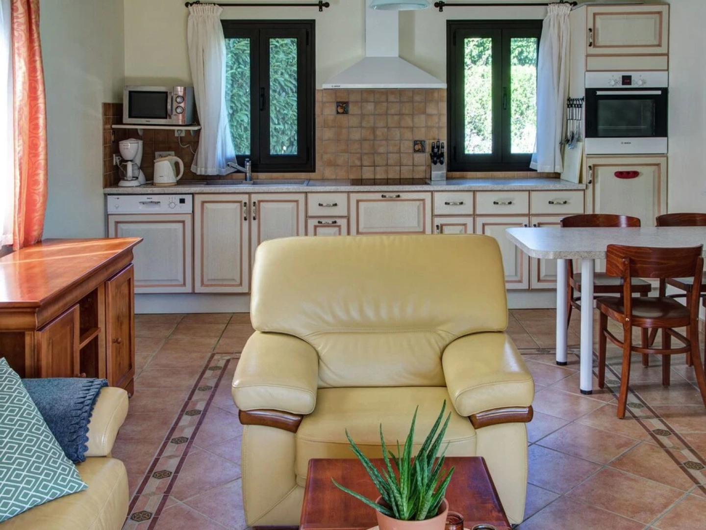 Attached House With Garden for 2 People and a Baby in a Small-scale Park